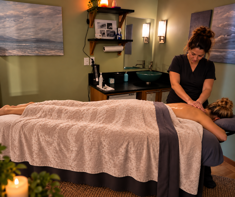 Relaxing massage at Spa Manzanita